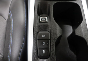 Подержанный автомобиль Chevrolet Monza 2023 года (18 фото)