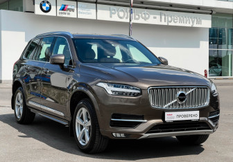 Подержанный автомобиль Volvo XC90 2017 года (3 фото)