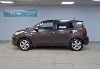 Подержанный автомобиль Toyota Ist 2007 года (8 фото)