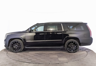 Подержанный автомобиль Cadillac Escalade Suv 2020 года (8 фото)