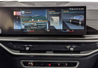Подержанный автомобиль BMW X7 2022 года (17 фото)