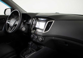 Подержанный автомобиль Hyundai Creta 2019 года (10 фото)