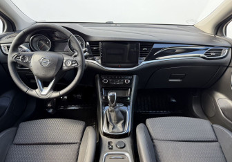 Подержанный автомобиль Opel Astra Wagon 2019 года (12 фото)