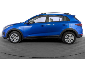 Подержанный автомобиль Kia Rio Hatchback 2020 года (8 фото)