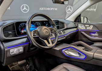 Подержанный автомобиль Mercedes-Benz GLE 2022 года (16 фото)