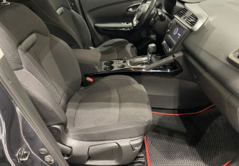 Подержанный автомобиль Renault Kadjar 2018 года (9 фото)