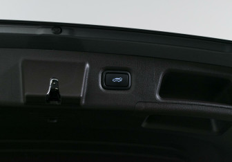 Подержанный автомобиль Hyundai Santa Fe 2022 года (19 фото)