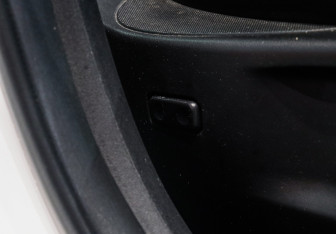 Подержанный автомобиль Toyota Venza 2014 года (9 фото)