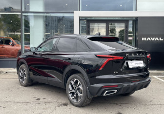 Подержанный автомобиль Haval F7x 2025 года (7 фото)