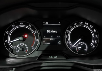 Подержанный автомобиль Skoda Rapid Liftback 2021 года (16 фото)