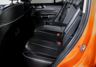 Подержанный автомобиль Tank 300 2023 года (10 фото)