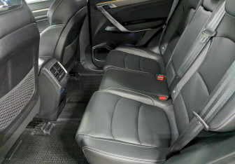 Подержанный автомобиль Geely Atlas Pro 2023 года (17 фото)