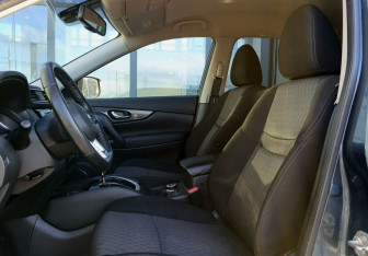 Подержанный автомобиль Nissan X-Trail 2019 года (22 фото)
