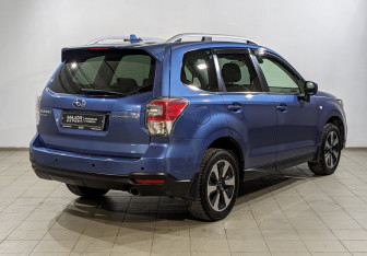 Подержанный автомобиль Subaru Forester Suv 2016 года (5 фото)