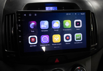 Подержанный автомобиль Hyundai Elantra Sedan 2008 года (18 фото)