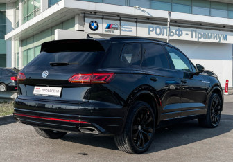 Подержанный автомобиль Volkswagen Touareg 2019 года (5 фото)