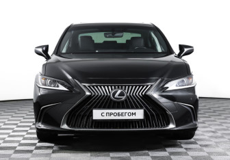 Подержанный автомобиль Lexus ES 2018 года (2 фото)