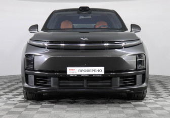 Подержанный автомобиль LiXiang L7 2023 года (2 фото)