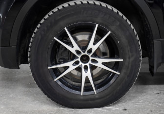 Подержанный автомобиль Geely Atlas 2020 года (22 фото)