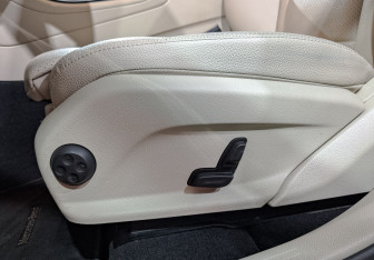 Подержанный автомобиль Mercedes-Benz GLC Coupe 2021 года (28 фото)