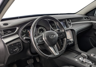 Подержанный автомобиль Infiniti QX50 2021 года (15 фото)