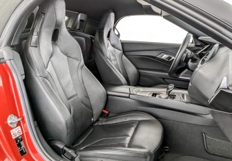 Подержанный автомобиль BMW Z4 Roadster 2019 года (22 фото)