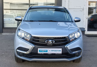 Подержанный автомобиль LADA (ВАЗ) XRAY 2019 года (2 фото)