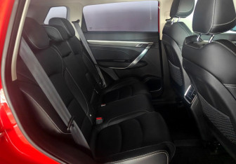 Подержанный автомобиль Geely Atlas Pro 2023 года (10 фото)
