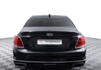 Подержанный автомобиль Kia K900 2020 года (6 фото)