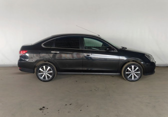 Подержанный автомобиль Nissan Almera Sedan 2017 года (8 фото)
