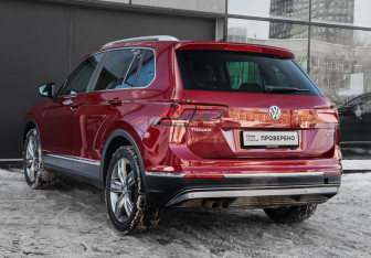 Подержанный автомобиль Volkswagen Tiguan 2017 года (6 фото)