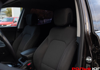 Подержанный автомобиль Hyundai Santa Fe 2015 года (17 фото)