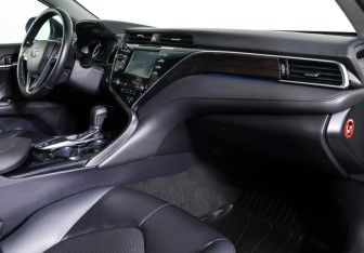 Подержанный автомобиль Toyota Camry Sedan 2019 года (10 фото)