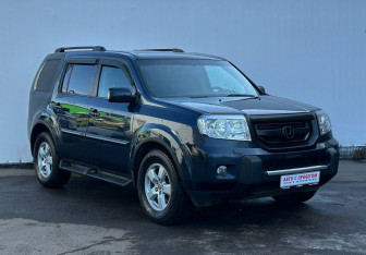 Подержанный автомобиль Honda Pilot 2008 года (3 фото)