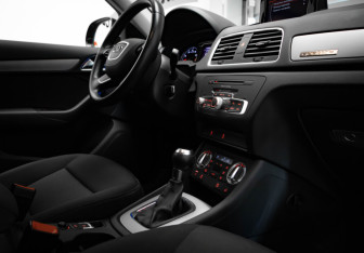 Подержанный автомобиль Audi Q3 2013 года (26 фото)