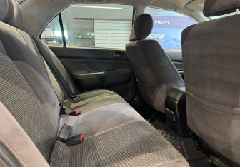 Подержанный автомобиль Mitsubishi Lancer Sedan 2004 года (11 фото)