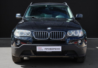 Подержанный автомобиль BMW X3 2010 года (2 фото)