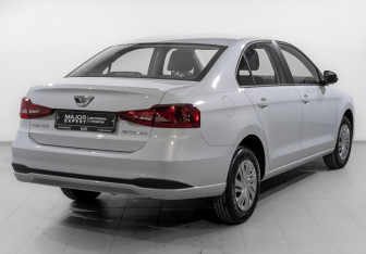 Новый Jetta VA3 2023 (5 фото)