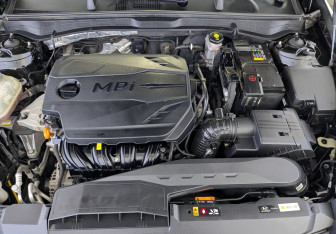 Подержанный автомобиль Hyundai Sonata 2021 года (11 фото)