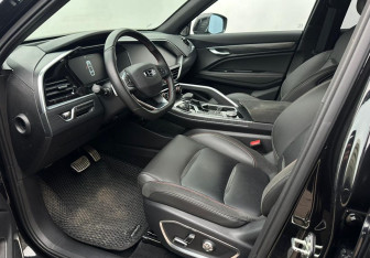 Подержанный автомобиль Geely Tugella 2023 года (9 фото)