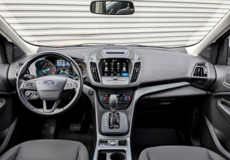 Подержанный автомобиль Ford Kuga 2018 года (14 фото)