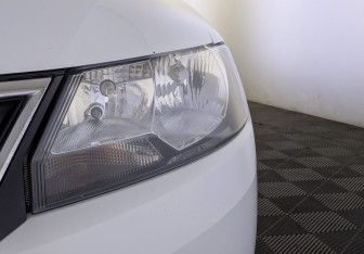 Подержанный автомобиль Skoda Rapid Liftback 2019 года (17 фото)