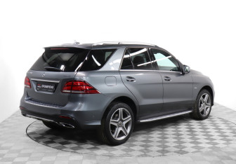 Подержанный автомобиль Mercedes-Benz GLE 2018 года (5 фото)
