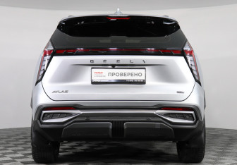 Подержанный автомобиль Geely Atlas 2024 года (6 фото)