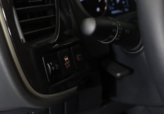 Подержанный автомобиль Mitsubishi Outlander 2022 года (15 фото)