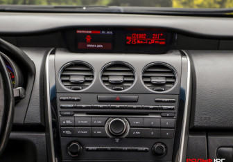 Подержанный автомобиль Mazda CX-7 2011 года (14 фото)