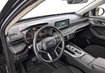 Подержанный автомобиль Haval Jolion 2023 года (15 фото)