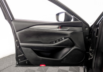 Подержанный автомобиль Mazda 6 Sedan 2020 года (19 фото)