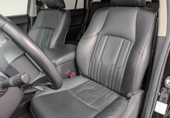 Подержанный автомобиль Toyota Land Cruiser Prado 2021 года (20 фото)