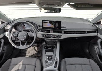 Подержанный автомобиль Audi A5 Liftback 2021 года (14 фото)